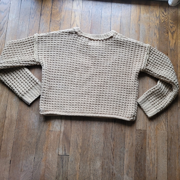 Knitted Sweater 🧶 - Picture 10 of 10
